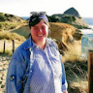 Meet your Posher, Julia